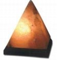 Pyramide salt lamp