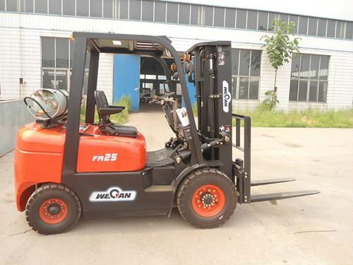 2.5 Ton LPG / Gasoline Forklift ,4.5M Mast,Side Shifter