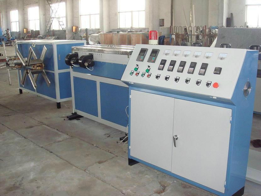 Single Wall Corrugated Pipe Extrusion Machine 3