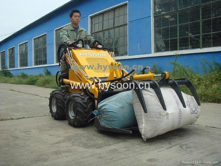 HY380 mini skid steer loader and attachments  4