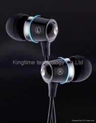 metal earphones, in-ear headphones, noise-cancelling earphones