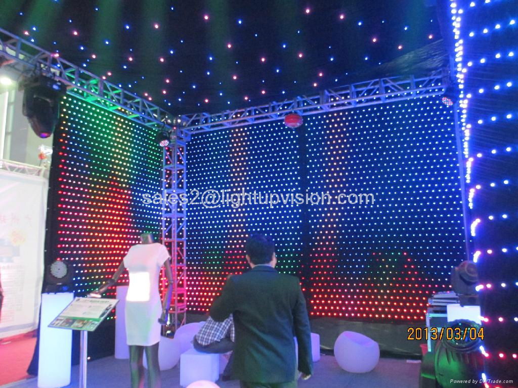 LED video curtain 3