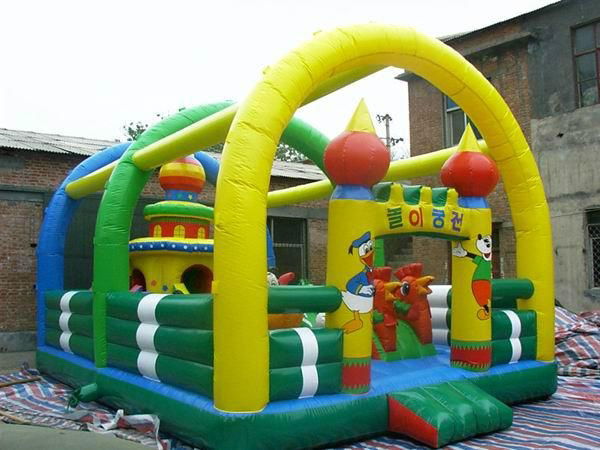 Great fun inflatable amusement park 3