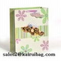 3D Laser Hat Flower Shopping Paper Bag KR091-3 1