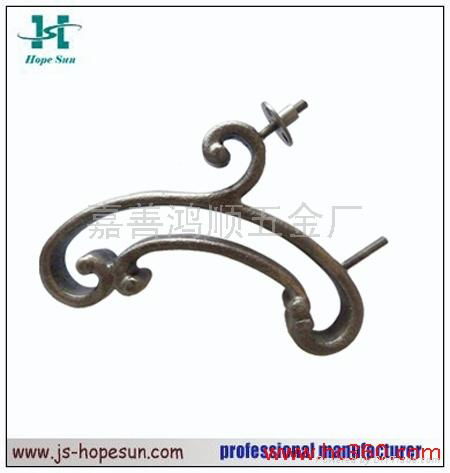 Metal decorative fitting