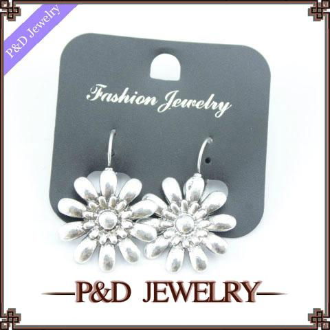 2013 flower type earring