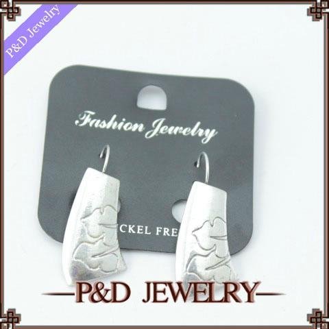 2013 alloy earrings in Europe and America