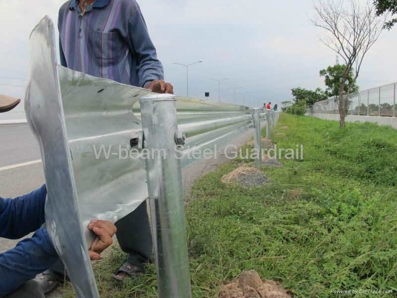 Steel Beam Highway Guardrail 2