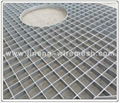 Plug steel grating 