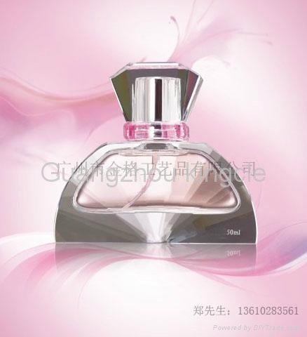 2012 new design perfume bottle 