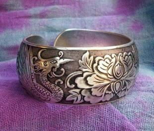 Exquisite bracelet