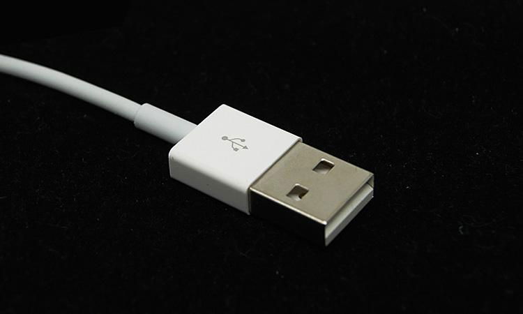 Apple iphone 5 lightning  Data sync cable  3