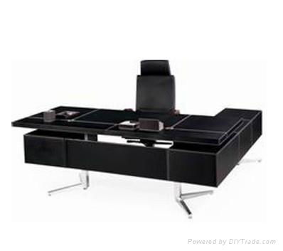 Executive Desk - Leather Furnishing  4