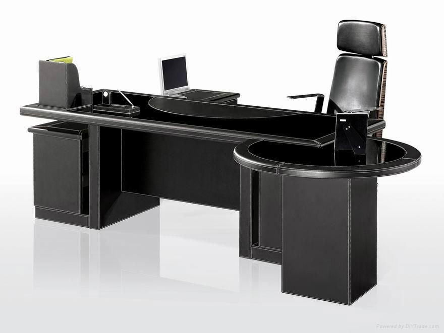 Executive Desk - Leather Furnishing 4