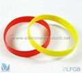 2012 popular Silicone Glow in the dark Silicone Wristbands for promotional gift 2