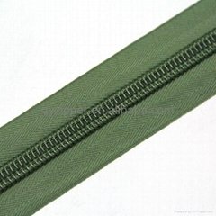10# long chain nylon zipper