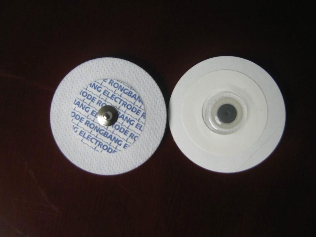 Disposable ECG electrodes 3