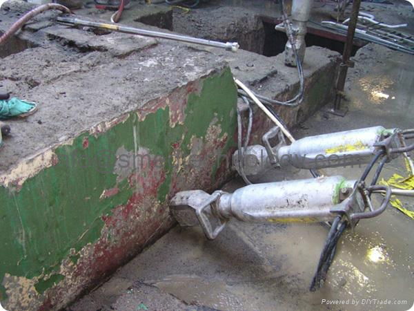 Pile head dismantles old foundation demolition Rock Splitter 2