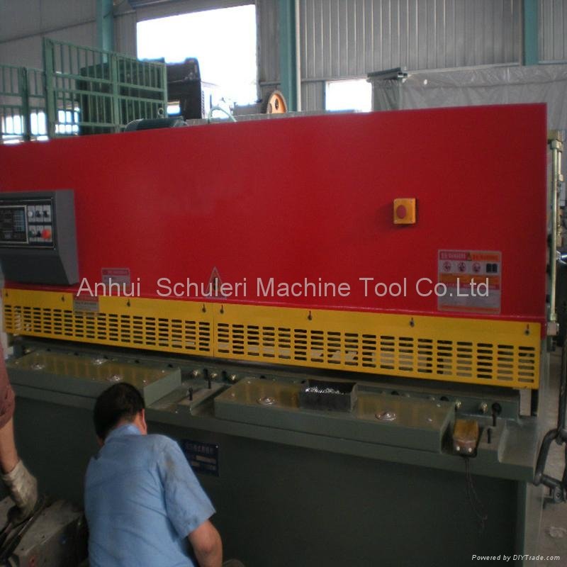 Hydraulic CNC Shearing Machine 3