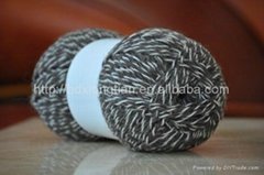 Melange wool knitting yarn