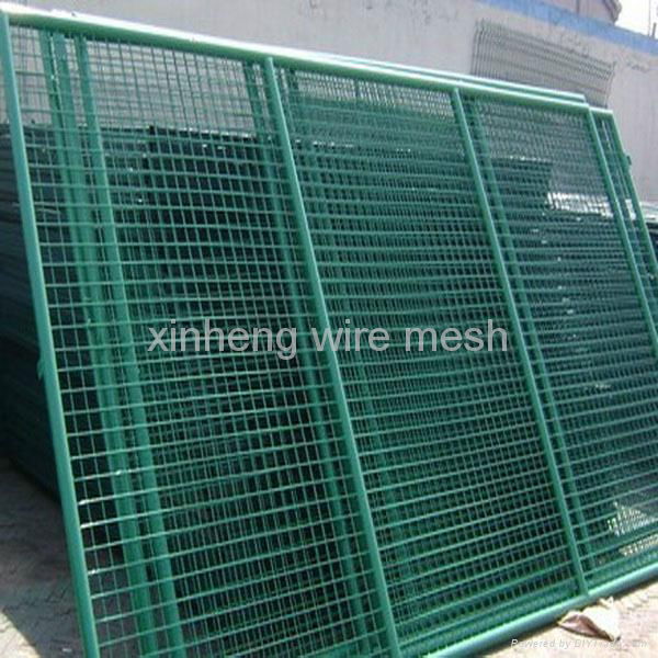 pvc coated durable wire mesh fence with certification 4