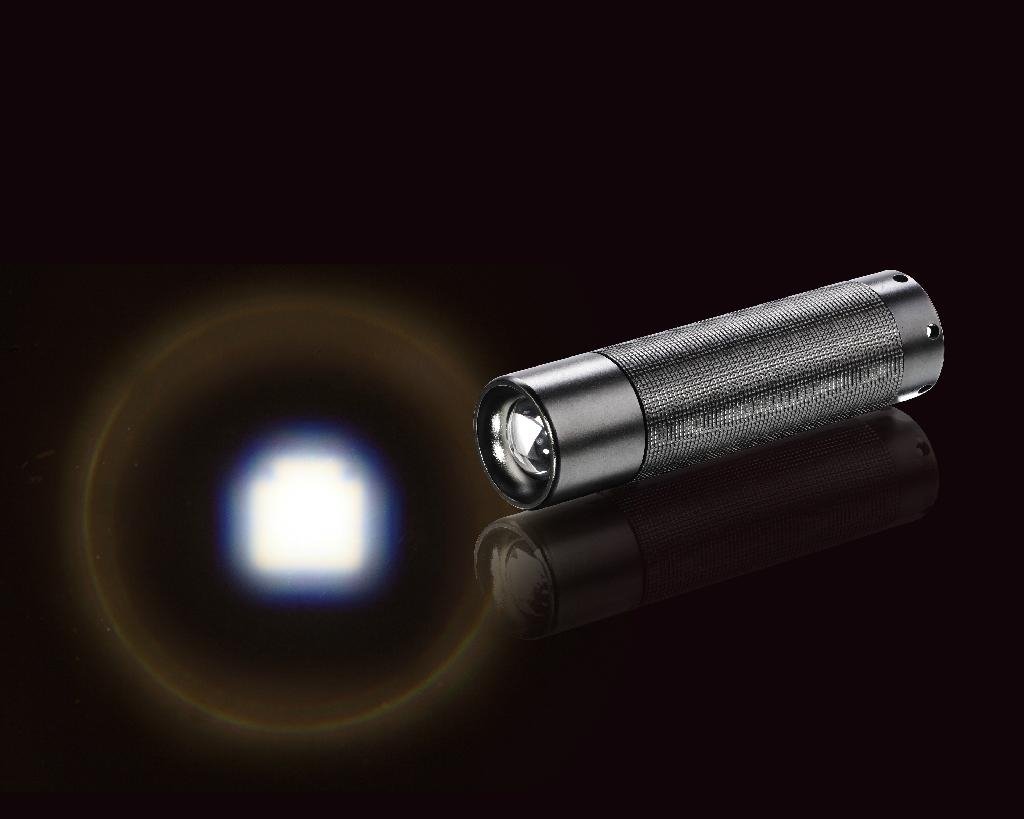 3 mode 18650 zoom emergency torch 3