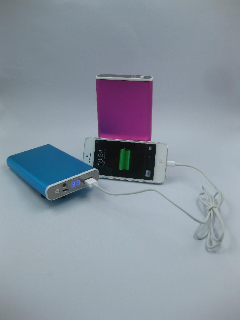 Power bank with large capacity of 13200MAH 3