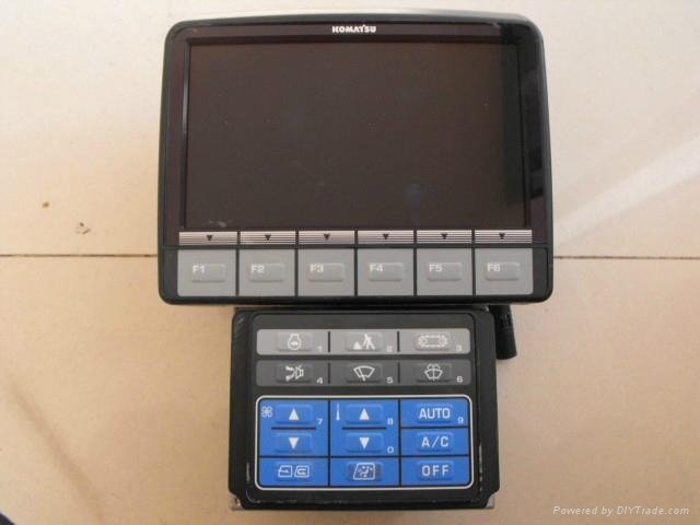 Komatsu PC200-8 Monitor