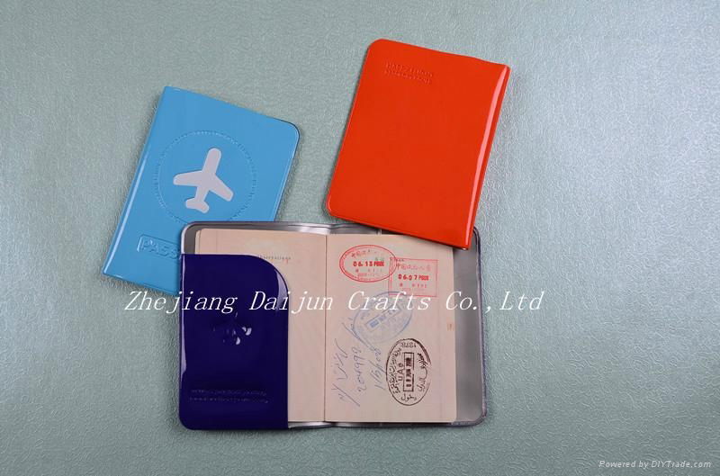 passport holder 3