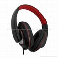 Wired Headphones with adjustable head band and big earcups for comfortable weari