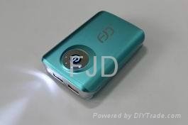 Fjd-M4 8400mAh Plastic Case with Double Plugs Power Bank