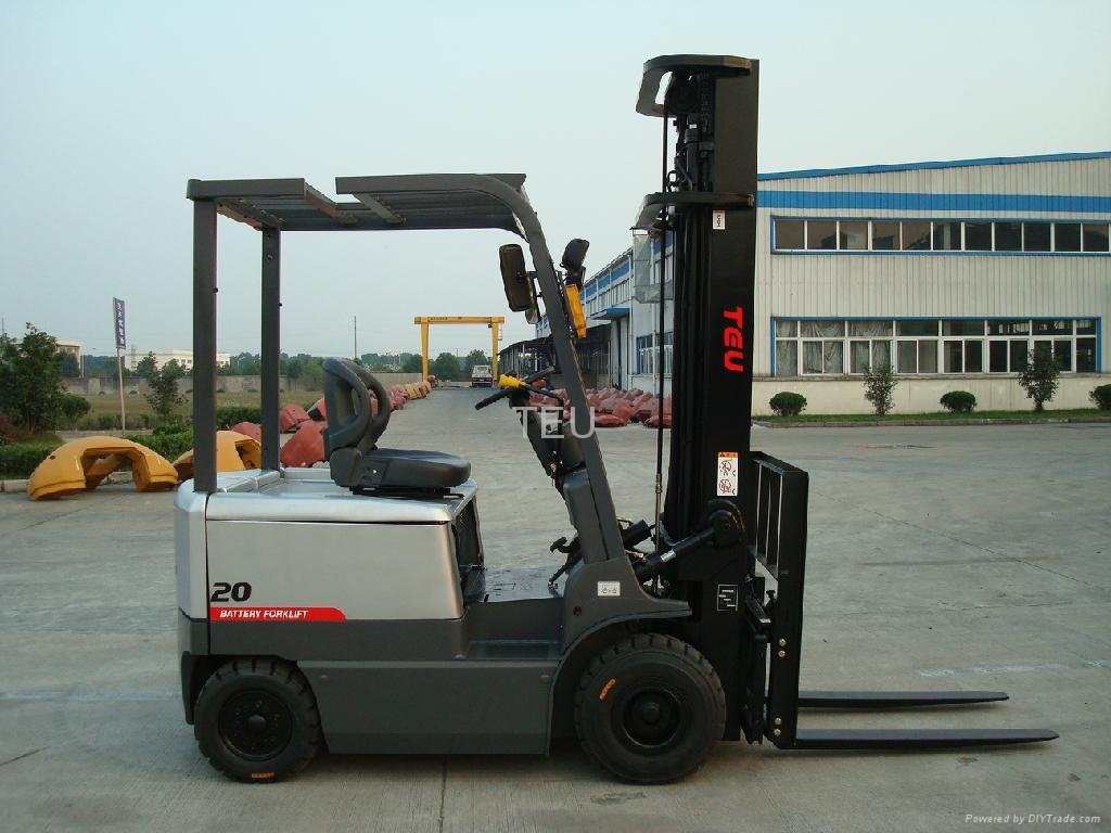 Electric Forklift(2ton) 4