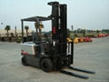 Electric Forklift(2ton) 3