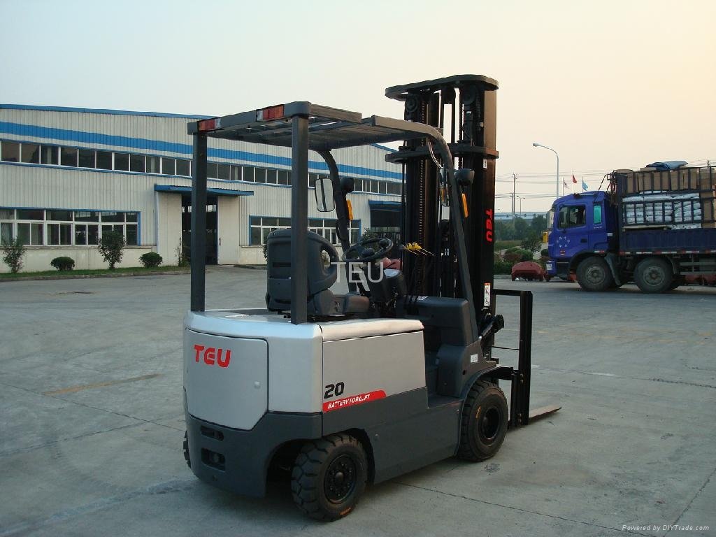Electric Forklift(2ton) 5