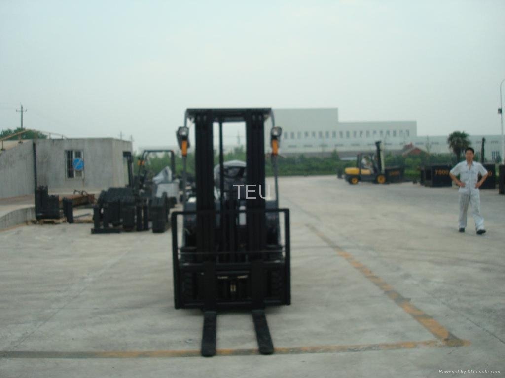 Electric Forklift(2,5ton)AC Motor 2