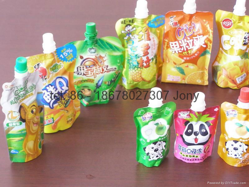 Stand Up Juice Pouch with Top Spout 4