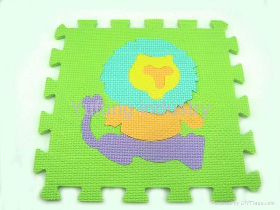 child using eva animal puzzle mat 3