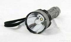 Cree XM-L T6 LED  Flashlight