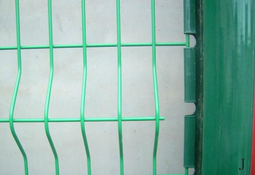 Galvanized and PVC coated welded wire fence 2