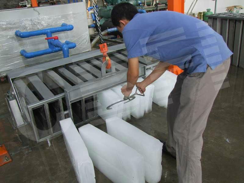 Large ice block machine with high quality  3