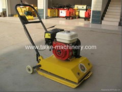 Gasoline plate compactor