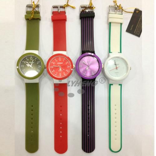 NEW design rubber watches annolog factory price 3