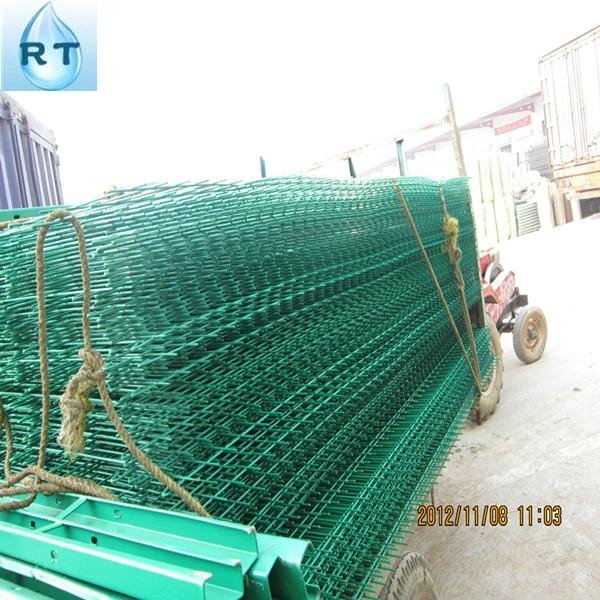 high security and pratical pvc coated wire mesh fence design(factory) 2