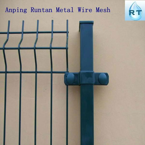 pvc coated welded mesh fence netting  4