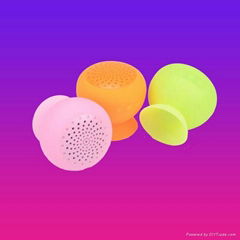 Silicone Sucker Mini Bluetooth Speaker With Stereo Voice Phone Call Bluetooth