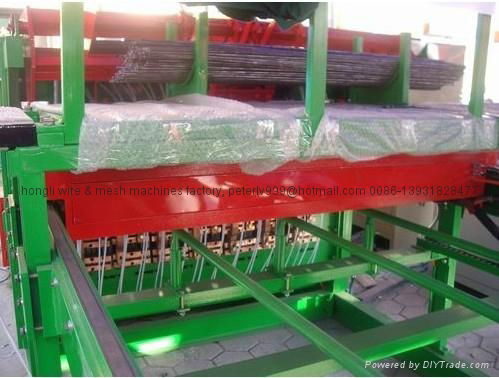 welded mesh fence machine 4