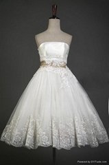 Strapless Band On Back Embroidery White Short Wedding Dress 