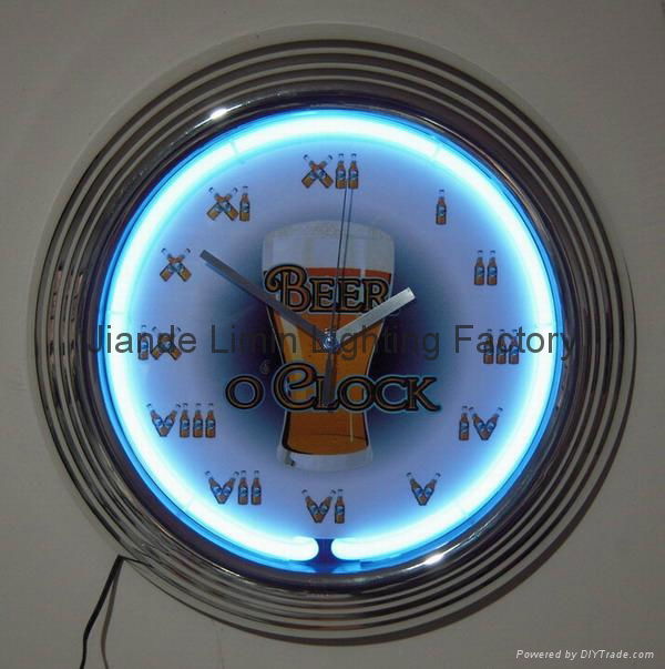 15-inch Wall Clock with Plastic Frame