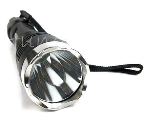 High power hunting flashlight similar to Kill light XLR250 5