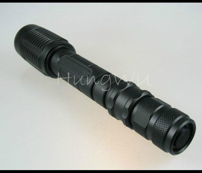 High power rechargeable zoom flashlight torch